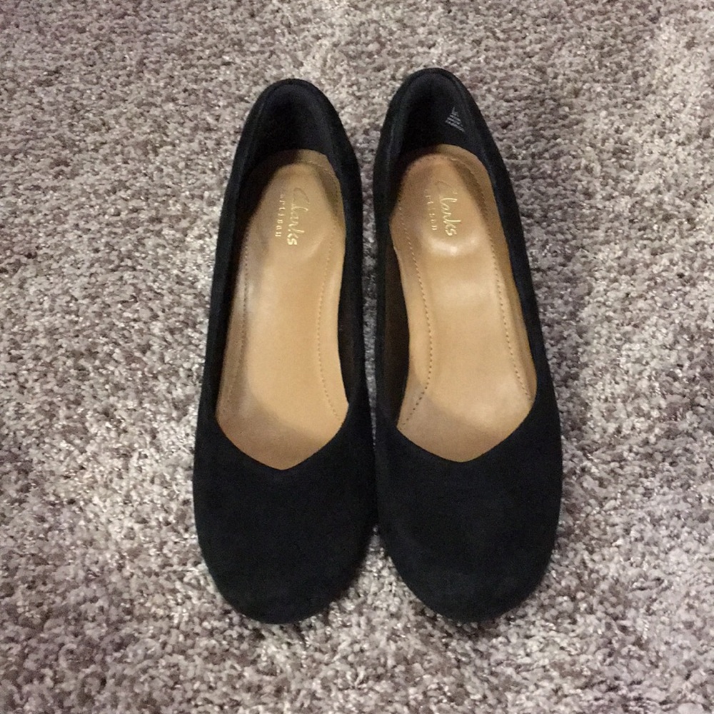 Clark’s Basset Mine Black Suede Pumps